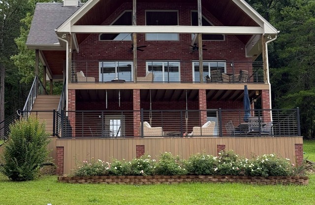 Dockside Retreat — Your Smith Lake Escape