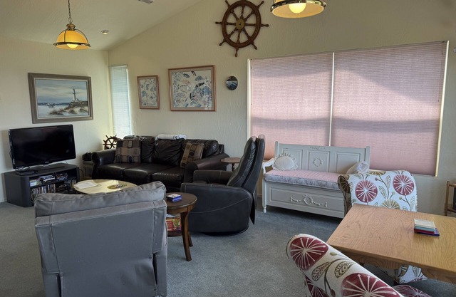 Dog-friendly ocean-view home, walk to beach or golf course