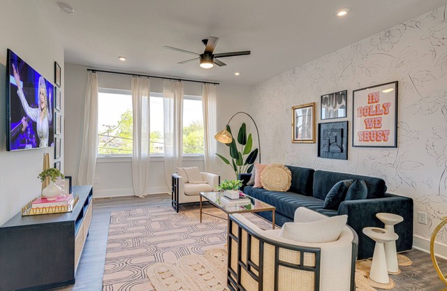 Dolly Day Dream 5629- sleeps 8