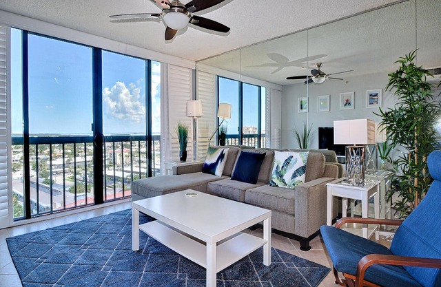 Dolphin Cove PH 9 '90 day min stay with 2 week lead time'