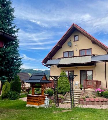Dom całoroczny w Dębnie Podhalańskim z widokiem na Tatry i Gorce