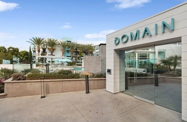 Domain: Modern 1-Bedroom Apartment with Amenities in Kearny Mesa, San Diego