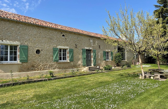 Domaine de Pourrouquet - Gîte de la Mare