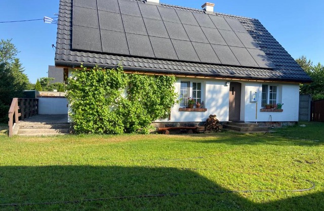 Domek nad jeziorem Bory Tucholskie las jeziora wakacje weekend