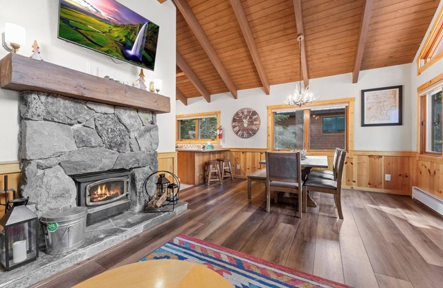 Donner Haven Retreat Peaceful Stay Near the Lake