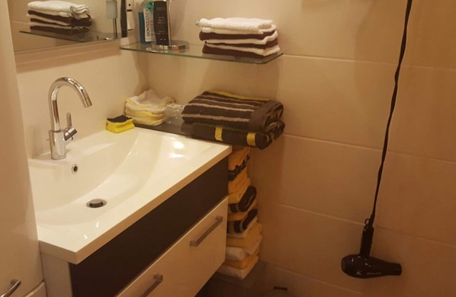 Doppelzimmer Nr. 1 mit Etagendusche/WC