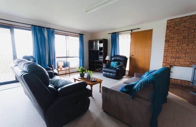 Dots Lakehouse Mallacoota