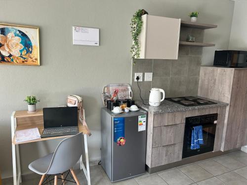 Double Bed in the Capital City