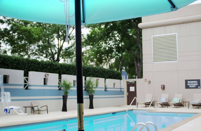 DoubleTree by Hilton Charlotte Uptown