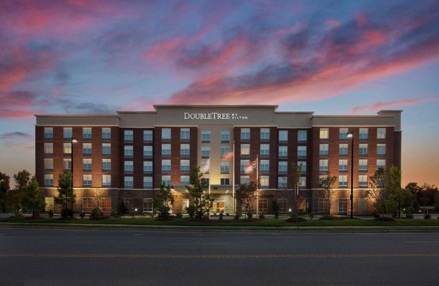 DoubleTree by Hilton Raleigh-Cary