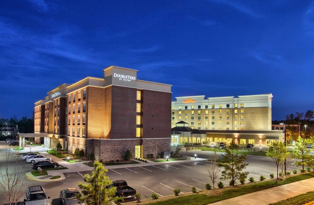 DoubleTree by Hilton Raleigh - Cary