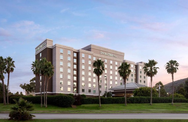 DoubleTree by Hilton San Francisco Airport North Bayfront