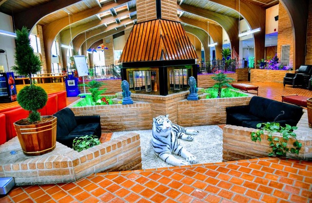 Douglas Inn and Conference Center