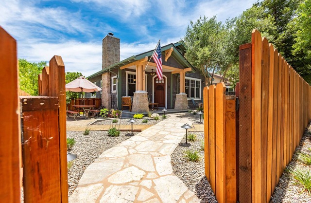Downtown Craftsman Style home is Colorful and Comfy, Walk to Everything!