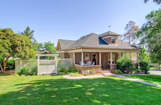 Downtown Diggs-Dig into Expansive luxury in Downtown Paso Robles- New Spa!