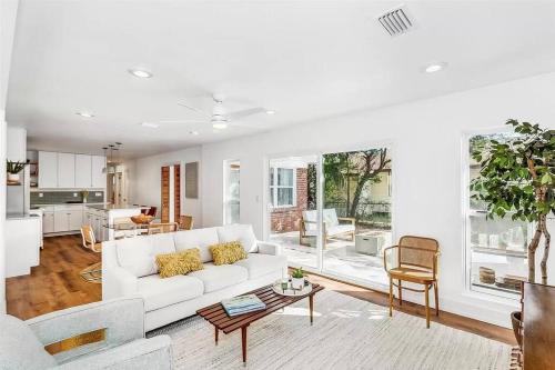 Downtown Dream- Relaxing Escape In Downtown Pensacola