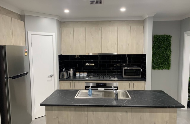 Downtown House in the heart of Shepparton