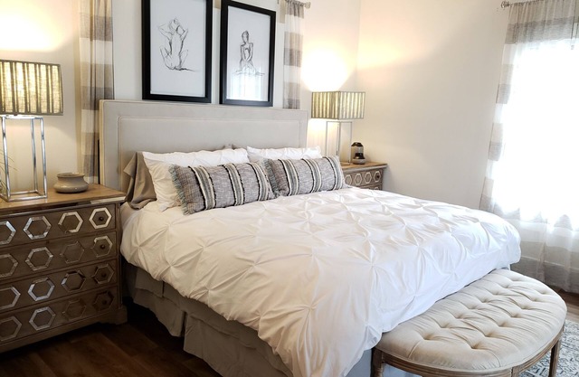 Downtown Luxurious Studio w/Kitchen - 30 mins from Mount Rushmore