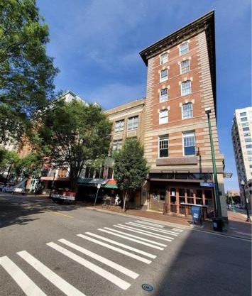 Downtown Norfolk Loft