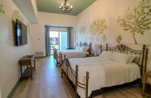 Downtown Ocean Springs Suite 204