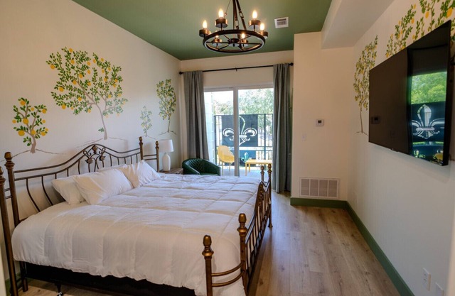 Downtown Ocean Springs Suite 208