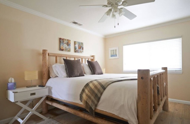 Downtown Palo Alto/Stanford 2 Bdrm