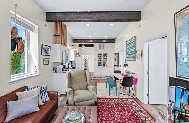 Downtown Residential Suite across from the Beach
