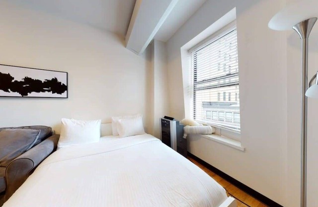 Downtown Stylish Boston Studio