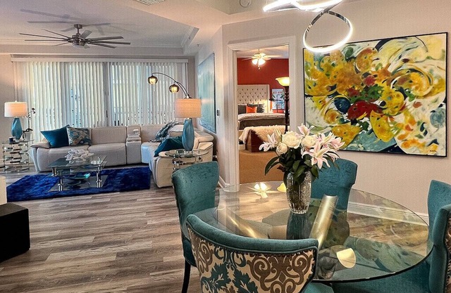 Downtown urban high rise, exquisitely appointed