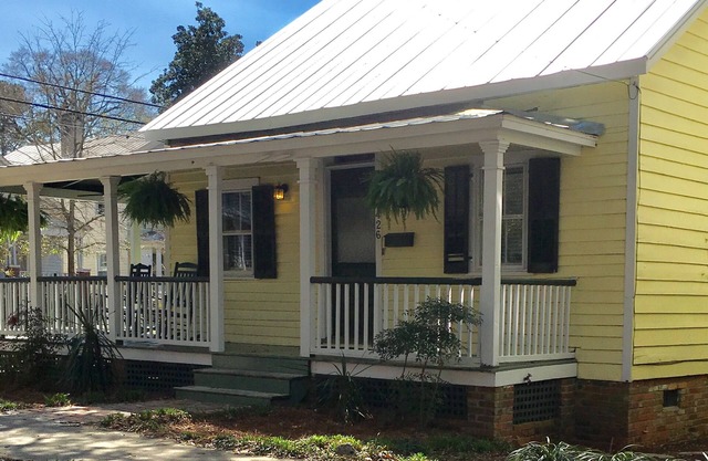 Downtown Wilmington Cottage in Historic District! 2 blocks antique district.WiFi