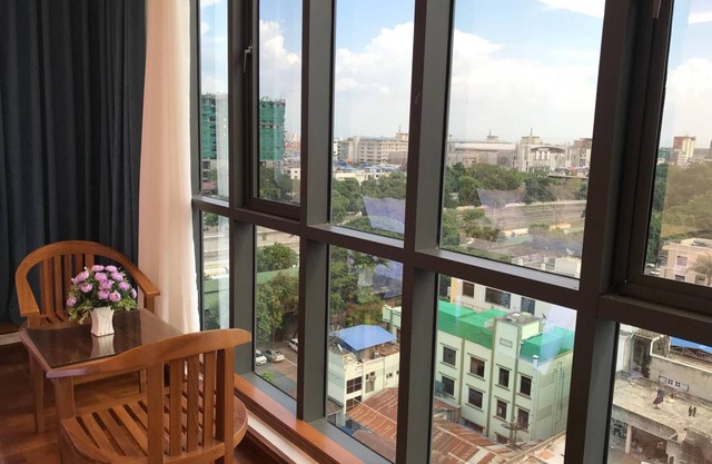 Dragon Phoenix Hotel