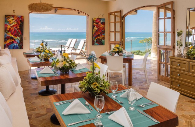 Dramatic Ocean View and Exclusive Island Beach - Ocean View Suite #1