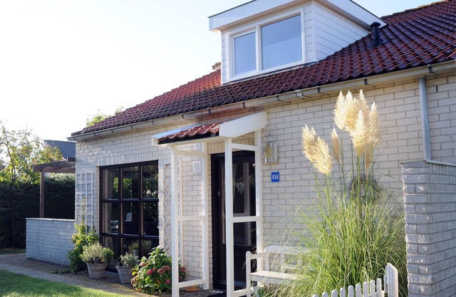 Dream vacation home, 2 new bathrooms, free WLAN, garden, washing machine, leisure pool