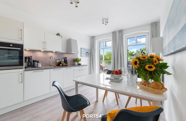 Dreamcatcher - for 6 people, rural, North Sea