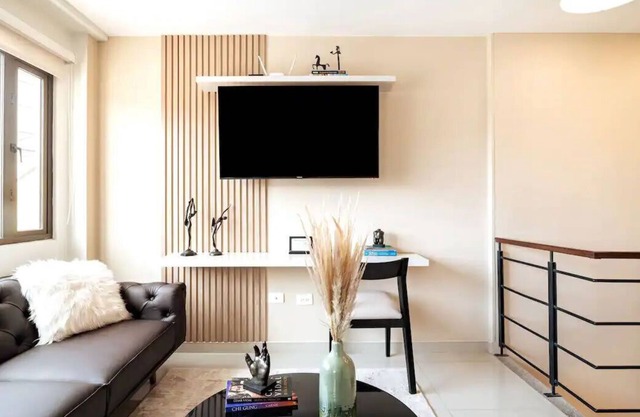 Dreamy duplex near the airport