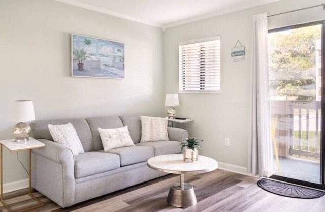 Dreamy HHI Retreat w/Pool, Gym