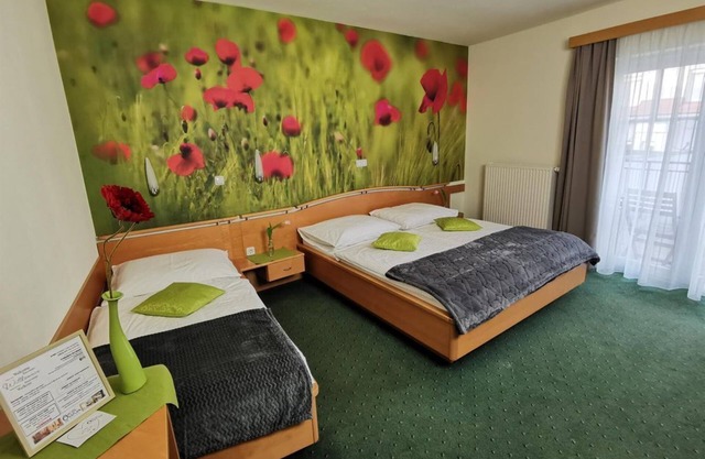 Dreibettzimmer Mohnblume mit Großer Terrasse - Hotel & Wirtshaus Hödl-kaplan