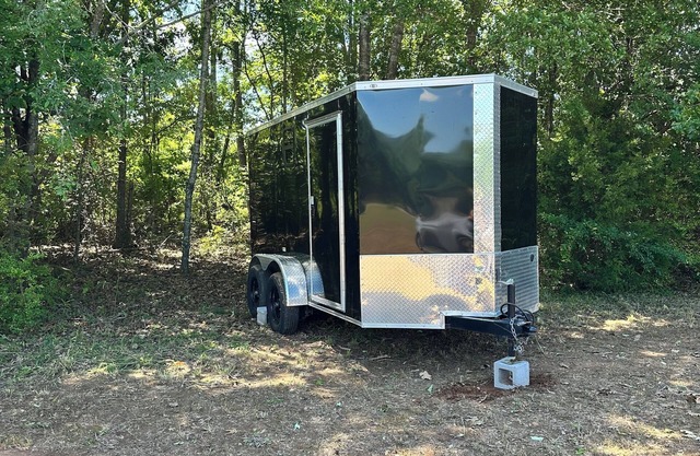 Dry Camping with optional AC in charming Langston