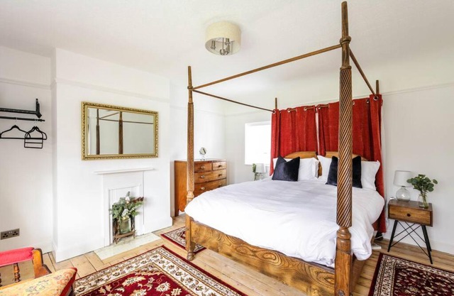 Duke of York Cottage, Port Sunlight - Stanley-Stays