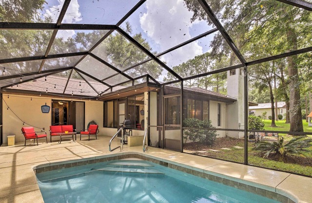 Dunnellon Escape w/ Private Pool & Family Kayaks!