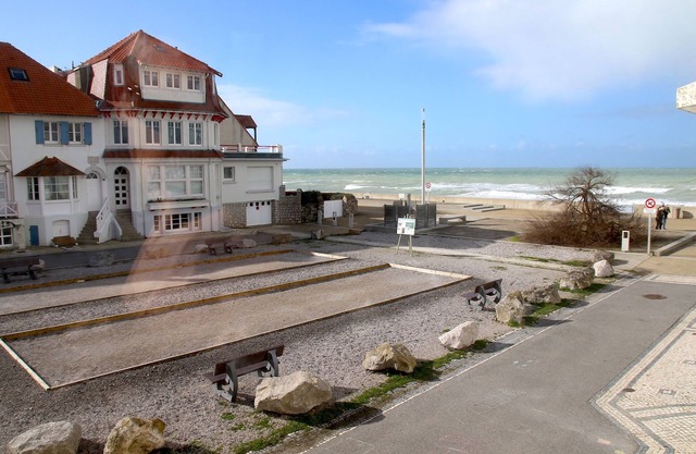 Duplex 5 persons seaside.