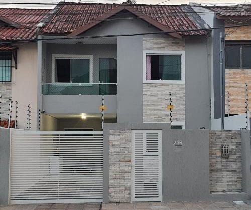 Duplex a 10min PP, com Ar, Internet, Estacionamento - Casa236