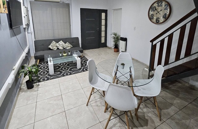 Duplex Dorrego, a 400m de Cuidad de Mendoza