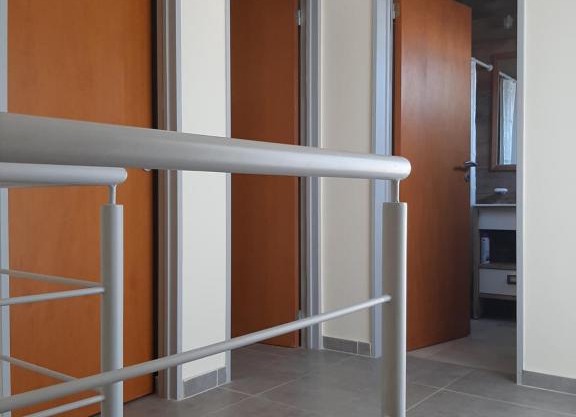 Duplex monte hermoso con patio parrila cochera