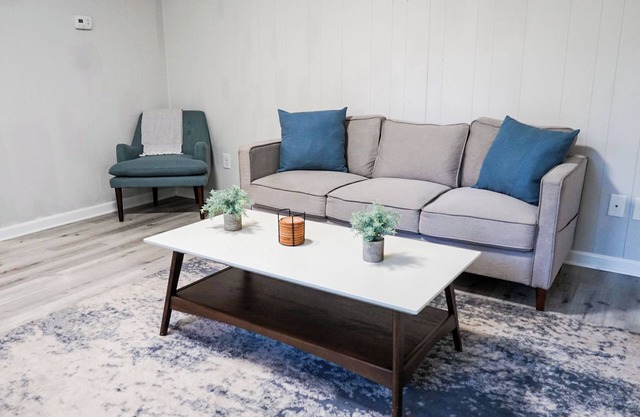 Durham Charm ~ Close to Duke & Dwntwn City Life!