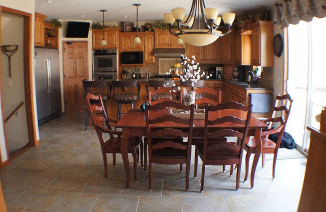 EAA Air Adventure - Executive Home for Business Rental