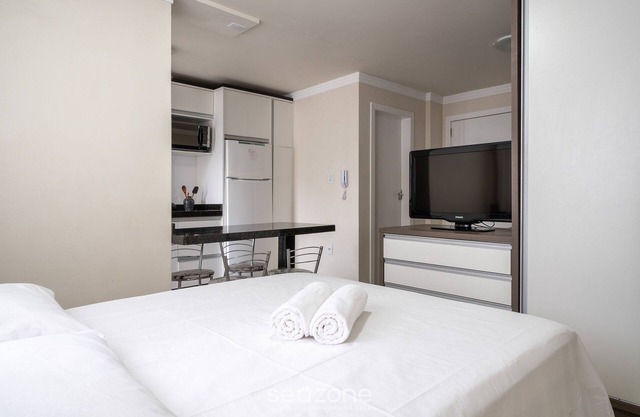 EAC Apto 2min praia Balneário Camboriú