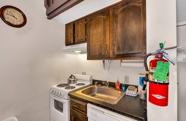 Eagles Nest Amazing Loft Condo in Yosemite West!
