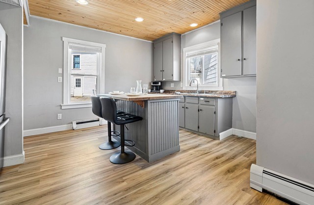 Easiest Location! Rent a Boat, Attend a Wedding! 2600sqft on Main St Meredith