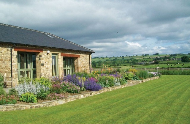 East Lodge is a comfortable single storey barn conversion in 30 acres of grass and woodland.